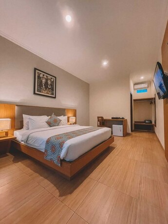Imagen general del Hotel Perissos Echo Beach. Foto 8