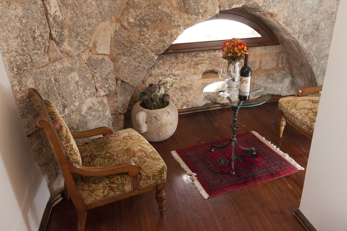 Imagen de la habitación del Hotel Peristil. Foto 17