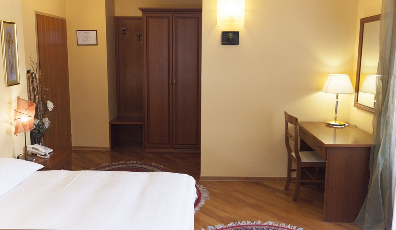 Imagen de la habitación del Hotel Peristil. Foto 18