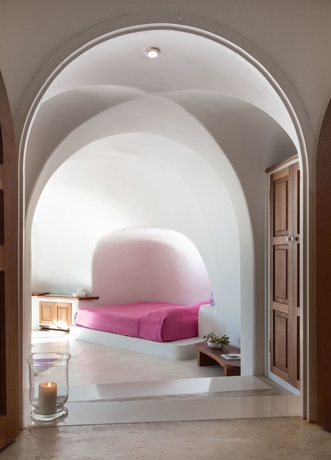 Imagen de la habitación del Hotel Perivolas. Foto 8