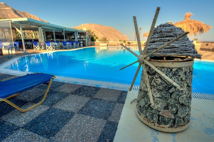 Imagen general del Hotel Perivolos Sandy Village. Foto 6