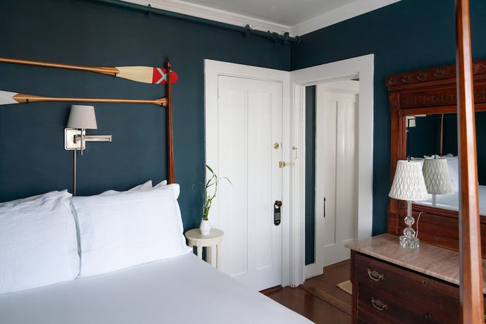 Imagen de la habitación del Hotel Periwinkle Inn. Foto 7