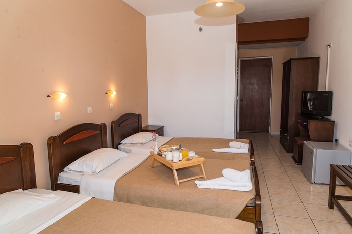 Imagen de la habitación del Hotel Perkes. Foto 4