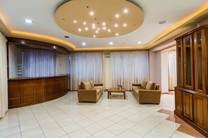 Imagen de los interiores del Hotel Perkes. Foto 11