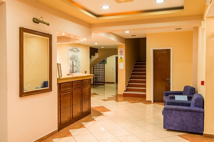 Imagen de los interiores del Hotel Perkes. Foto 14