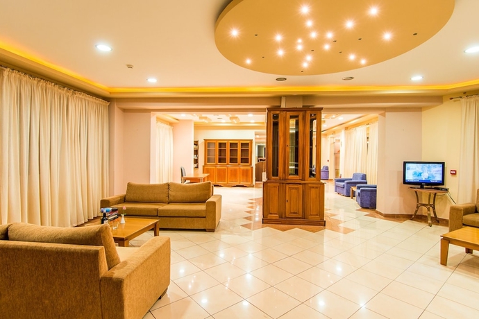 Imagen de los interiores del Hotel Perkes. Foto 19