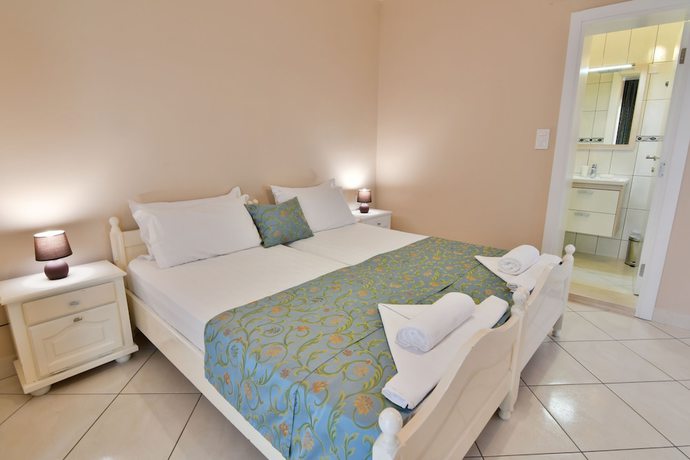 Imagen de la habitación del Hotel Perla Annexes. Foto 7