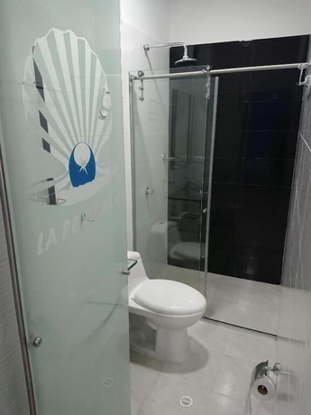 Imagen de la habitación del Hotel Perla Azul. Foto 3