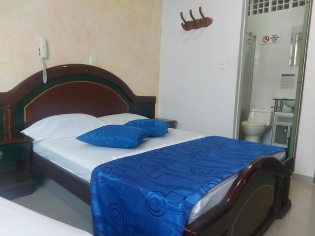 Imagen de la habitación del Hotel Perla Azul. Foto 4