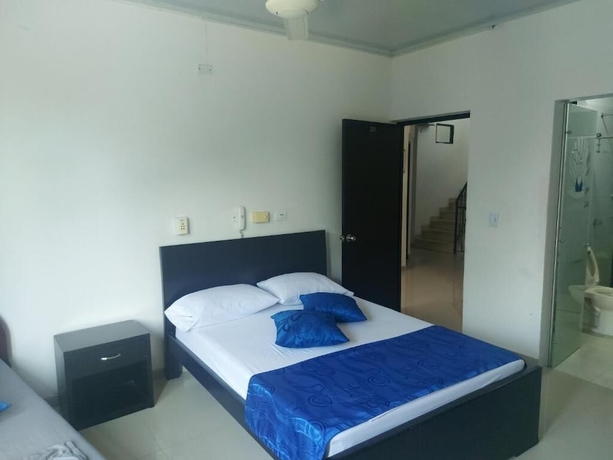 Imagen de la habitación del Hotel Perla Azul. Foto 7