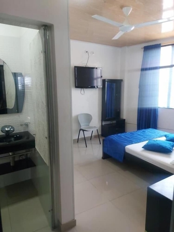 Imagen de la habitación del Hotel Perla Azul. Foto 11