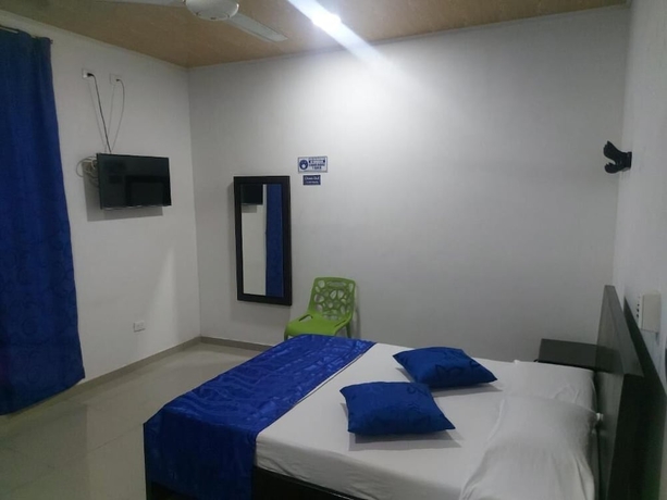 Imagen de la habitación del Hotel Perla Azul. Foto 12