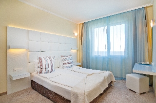 Imagen de la habitación del Hotel Perla Beach 1 & 2. Foto 8