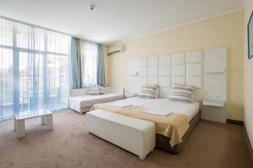 Imagen general del Hotel Perla Beach Club - All Inclusive. Foto 7