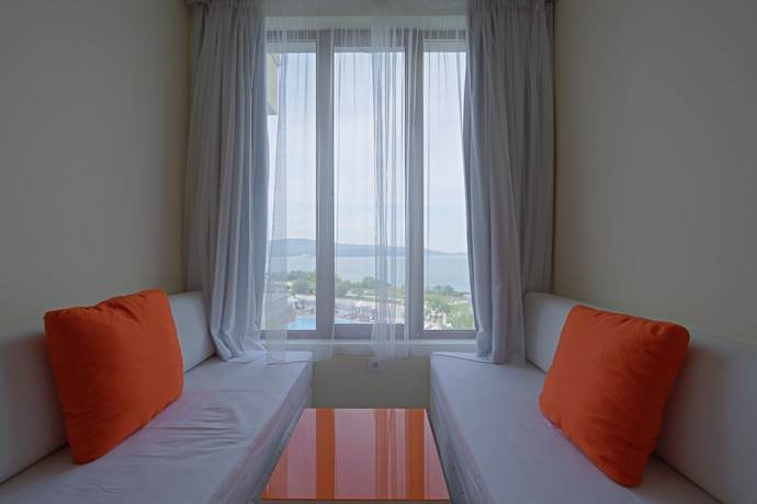 Imagen de la habitación del Hotel Perla Beach Luxury. Foto 11