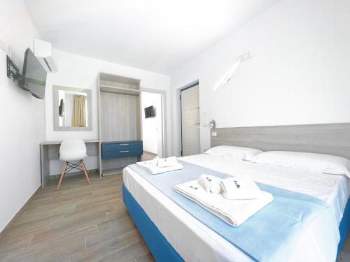 Imagen general del Hotel Perla Blu Tropea. Foto 14