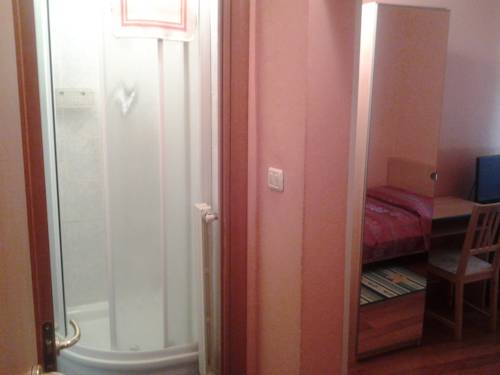 Imagen de la habitación del Hotel Perla, Bolonia. Foto 3