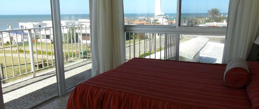 Imagen de la habitación del Hotel Perla Del Este. Foto 11