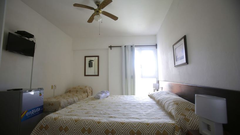 Imagen de la habitación del Hotel Perla Del Este. Foto 14