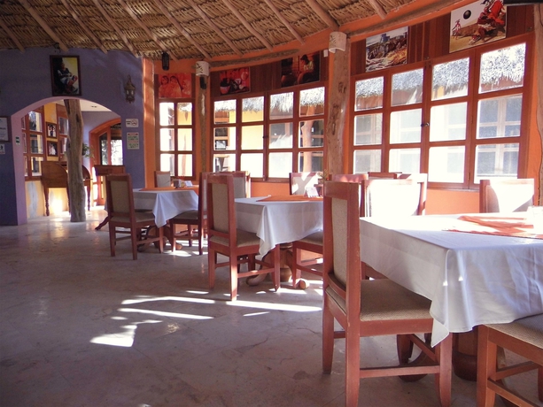 Imagen del bar/restaurante del Hotel Perla Del Mar. Foto 4