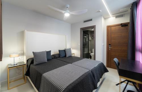 Imagen de la habitación del Hotel Perla Del Sur. Foto 9