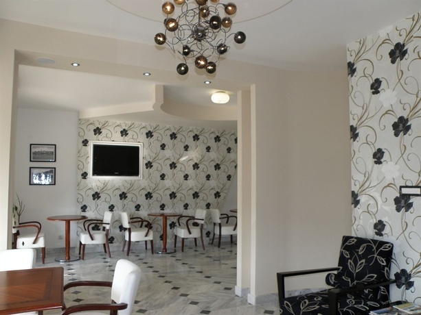 Imagen de los interiores del Hotel Perla Di Mare. Foto 4