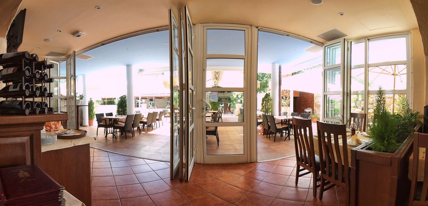 Imagen del bar/restaurante del Hotel Perla, Dubrovnik. Foto 5