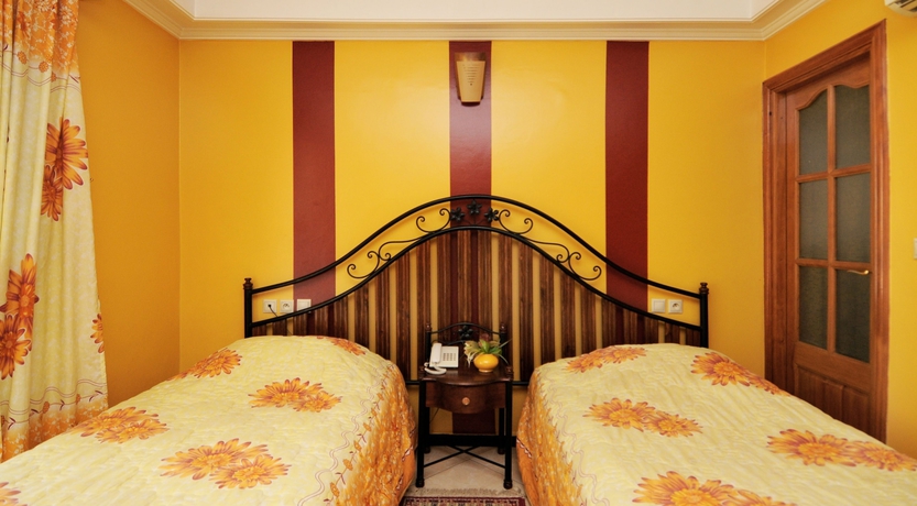 Imagen de la habitación del Hotel Perla, Fez. Foto 6