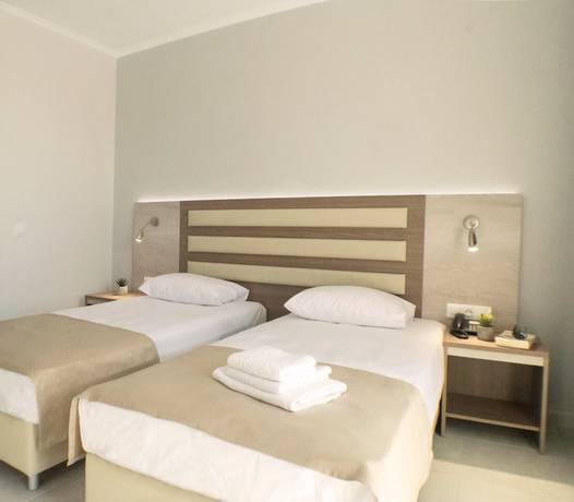 Imagen de la habitación del Hotel Perla Halkidiki. Foto 12