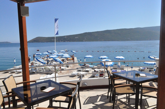 Imagen del bar/restaurante del Hotel Perla, Herceg Novi. Foto 5