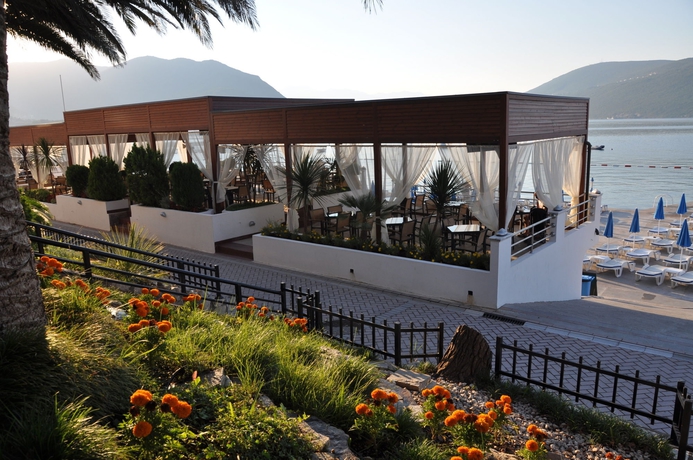 Imagen de los exteriores del Hotel Perla, Herceg Novi. Foto 15