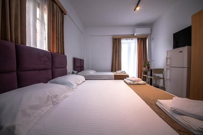 Imagen de la habitación del Hotel Perla Ksamil. Foto 12