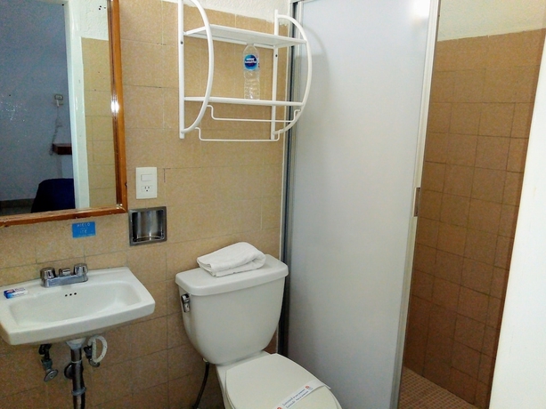 Imagen de la habitación del Hotel Perla, La Paz. Foto 14