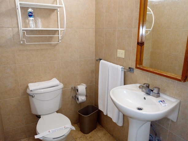 Imagen de la habitación del Hotel Perla, La Paz. Foto 16