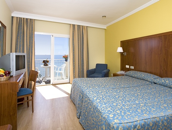 Imagen general del Hotel Perla Marina, Nerja. Foto 3