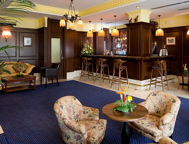Imagen general del Hotel Perla Marina, Nerja. Foto 4