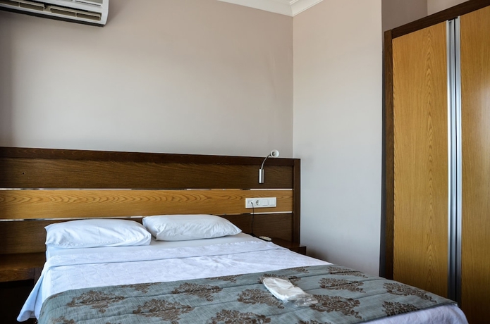 Imagen de la habitación del Hotel Perla Otel. Foto 11