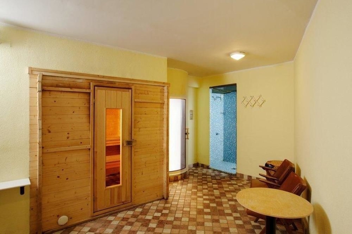 Imagen de la piscina del Hotel Perla, Patascoss. Foto 12