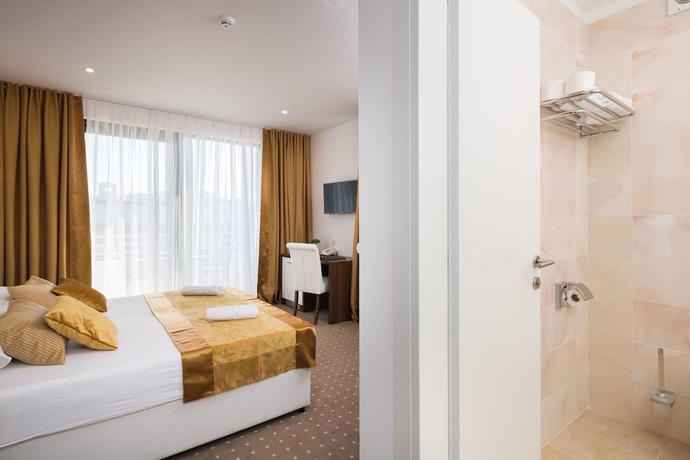 Imagen de la habitación del Hotel Perla, Rogoznica. Foto 17