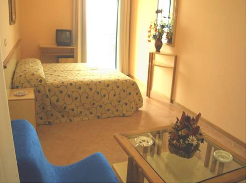 Imagen de la habitación del Hotel Perla, Squinzano. Foto 4