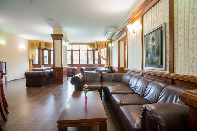 Imagen del bar/restaurante del Hotel Perla Sun Park. Foto 2