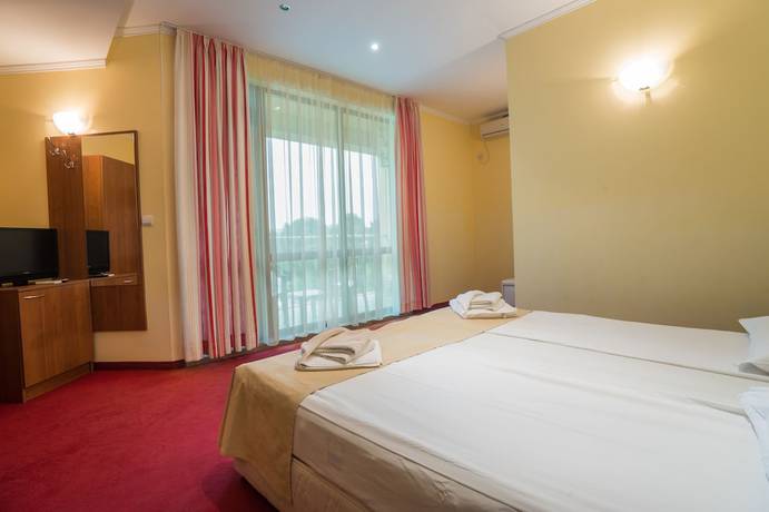 Imagen de la habitación del Hotel Perla Sun Park. Foto 10