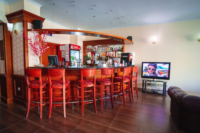 Imagen de los interiores del Hotel Perla Sun Park. Foto 17