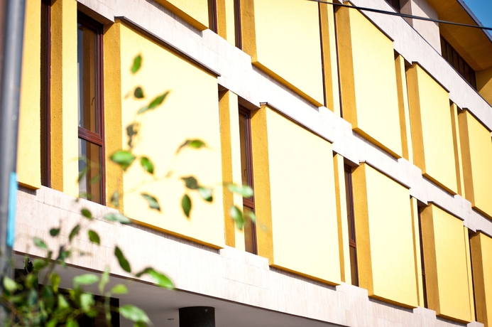 Imagen general del Hotel Perla, Timisoara. Foto 2