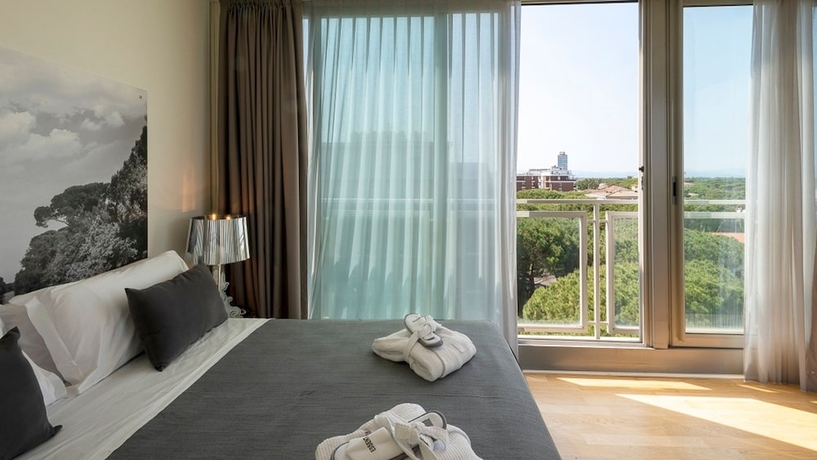 Imagen de la habitación del Hotel Perla Verde. Foto 10