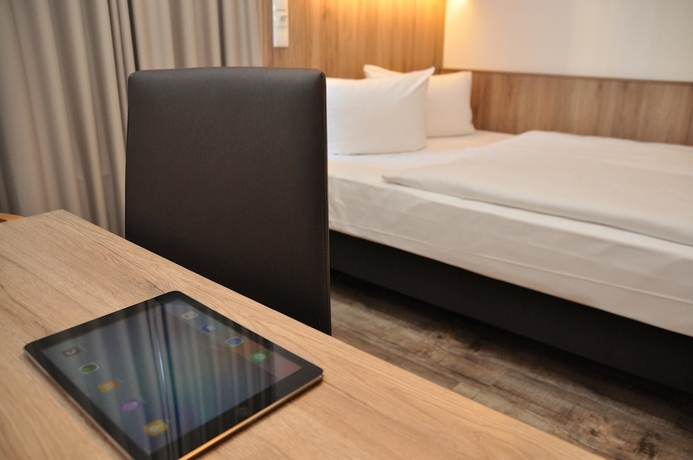 Imagen de la habitación del Hotel Perlach Allee. Foto 17