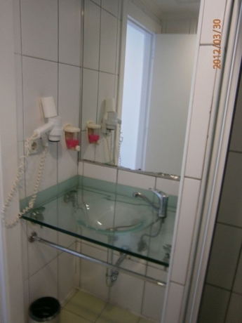 Imagen de la habitación del Hotel Perlamare. Foto 3