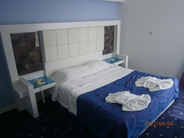 Imagen de la habitación del Hotel Perlamare. Foto 4
