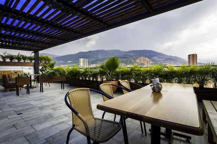 Imagen del bar/restaurante del Hotel Perlatto. Foto 5