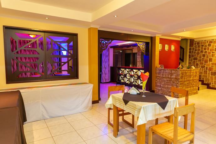 Imagen del bar/restaurante del Hotel Perle Boutique. Foto 2